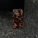 Turtle shell amber brown leopard print | Retro chic classic cute protective case - Image 2